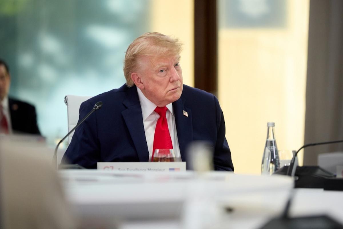 Дональд Трамп під час коментарю для преси на саміті НАТО в Анкарі