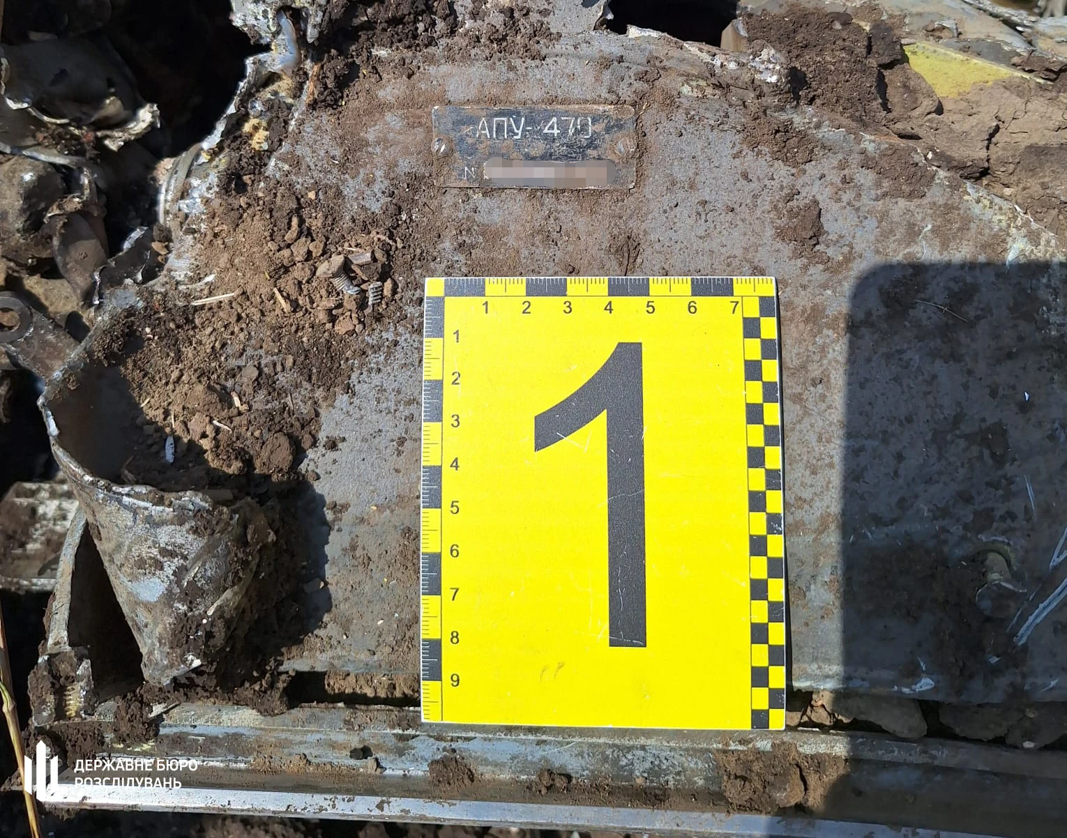 Пошкоджений вогнем бортовий реєстратор винищувача МіГ-29, виявлений ДБР на Одещині