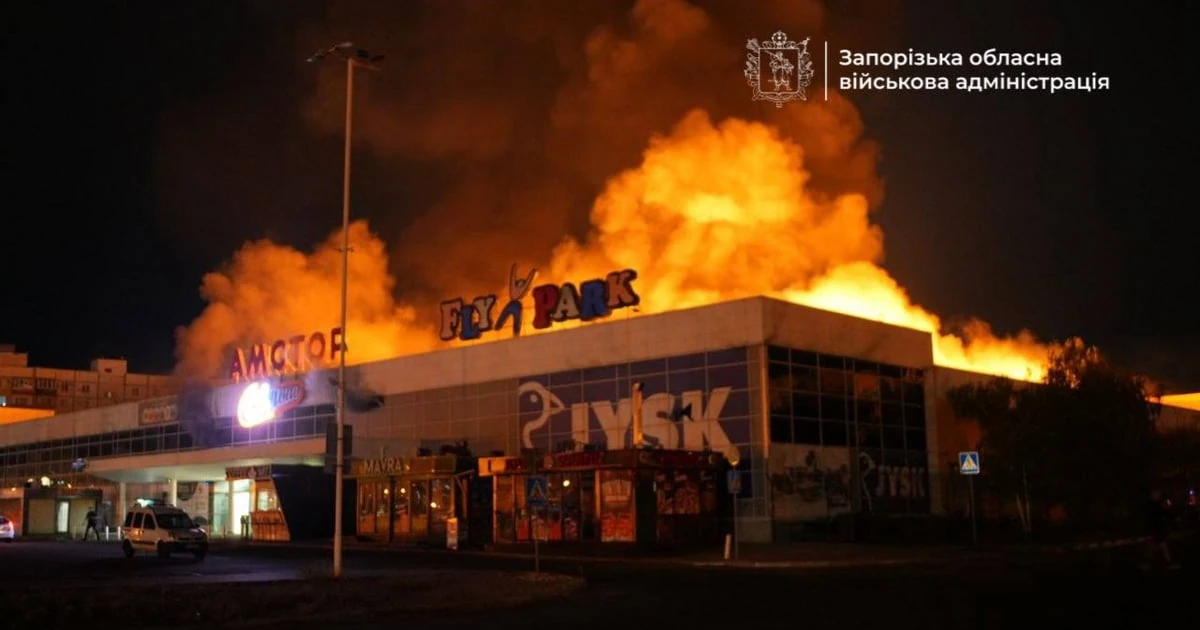 Семікін і Федоров повідомили про удар по ТЦ у Південному мікрорайоні Запоріжжя