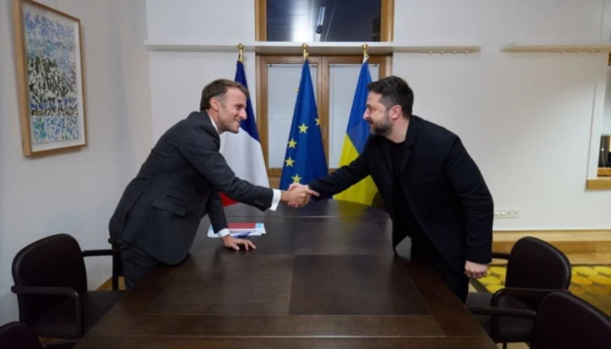 Макрон у Брюсселі повідомив про прискорення ракетних поставок Україні